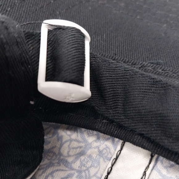 Original Penguin Embroidered Black Adjustable Baseball Cap - One Size Fits All - - Picture 12 of 12